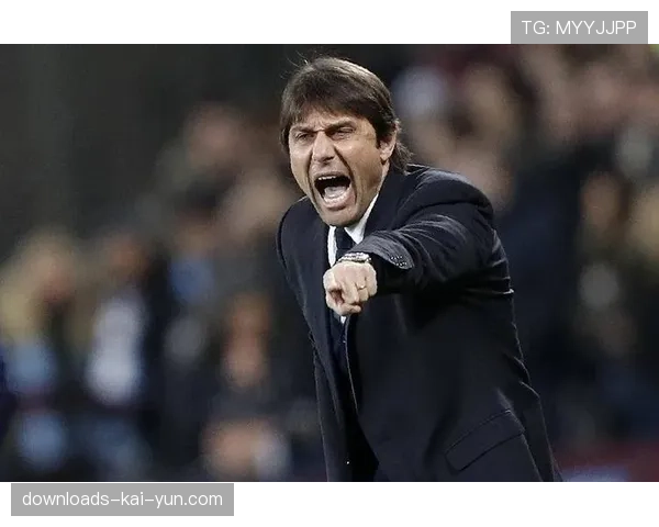 那不勒斯队长迪洛伦佐左膝十字韧带撕裂重伤,孔蒂怒批密集赛程